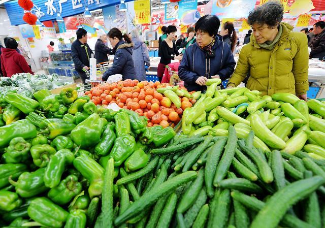 商务部:食用农产品价格 上周小幅上涨